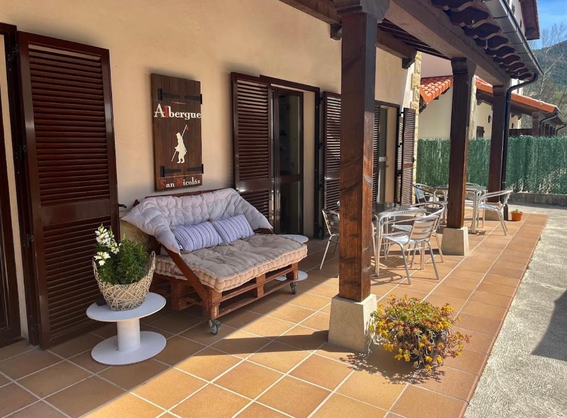 Albergue San Nicolas Larrasoana Exterior foto